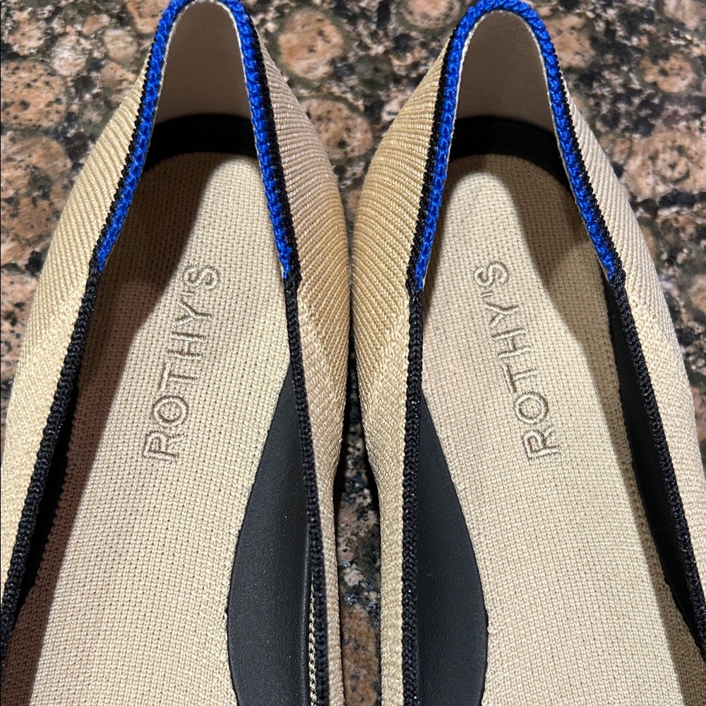 NWOB Size 10 Rothy's Beige Ballet Flats with Black bow and Piping - Picture 4 of 4
